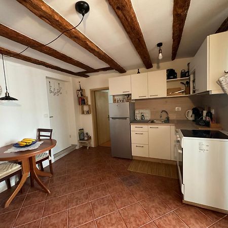 Cozy Holiday Apartment Ізола Екстер'єр фото