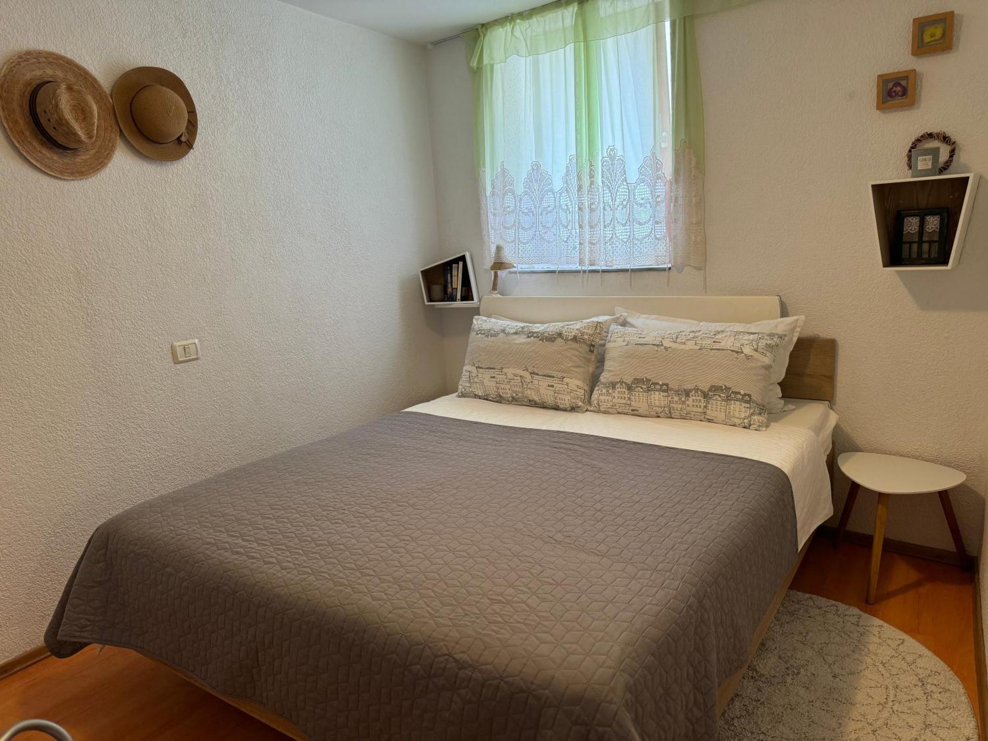 Cozy Holiday Apartment Ізола Екстер'єр фото
